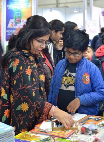 खिलोने पर चर्चा 